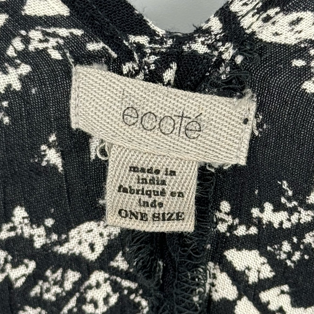 Ecote X Anthropologie Black & White Boho Printed Kimono Cardigan Women Size O/S - Picture 3 of 7